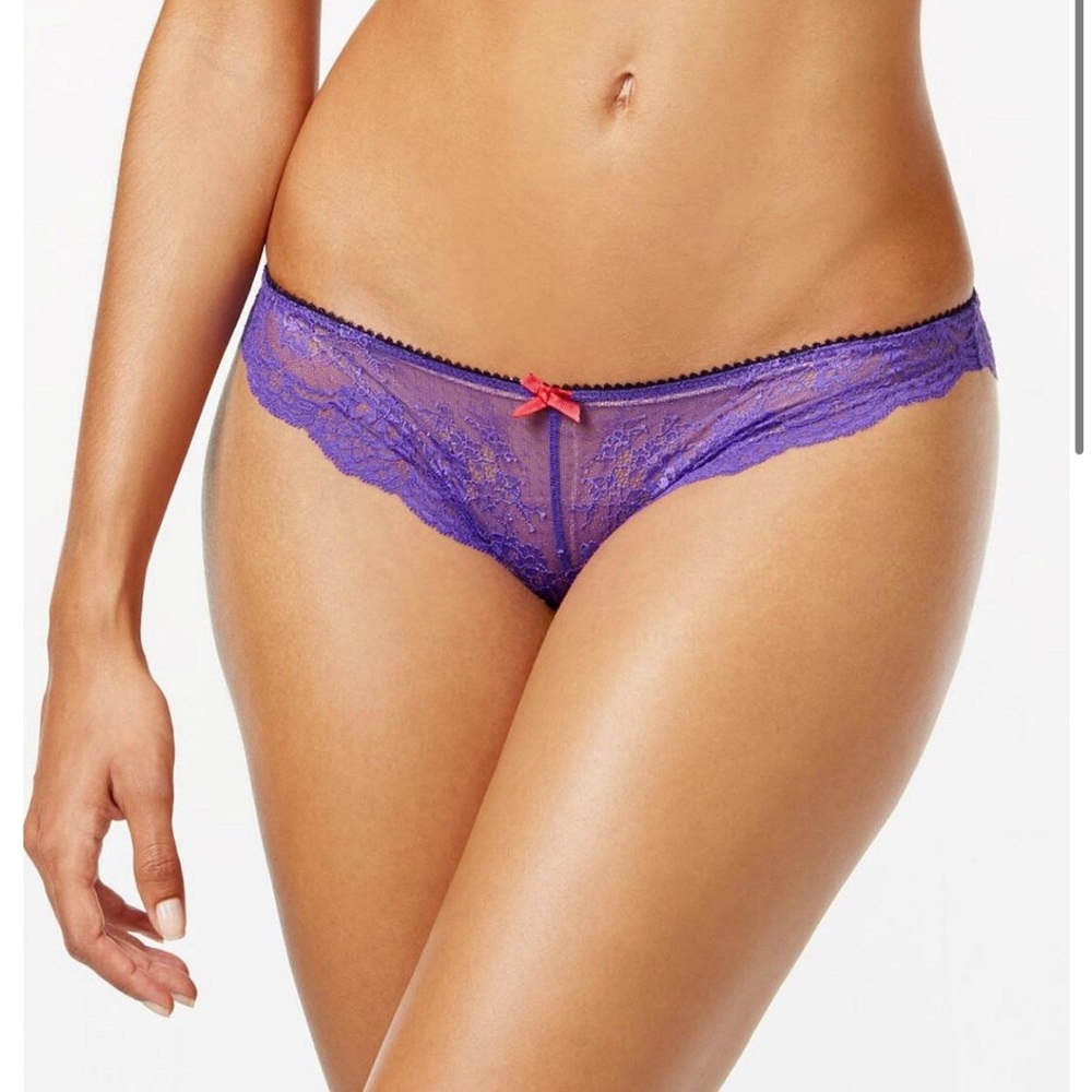 Heidi Klum Intimates Odette Lace Lingerie Set